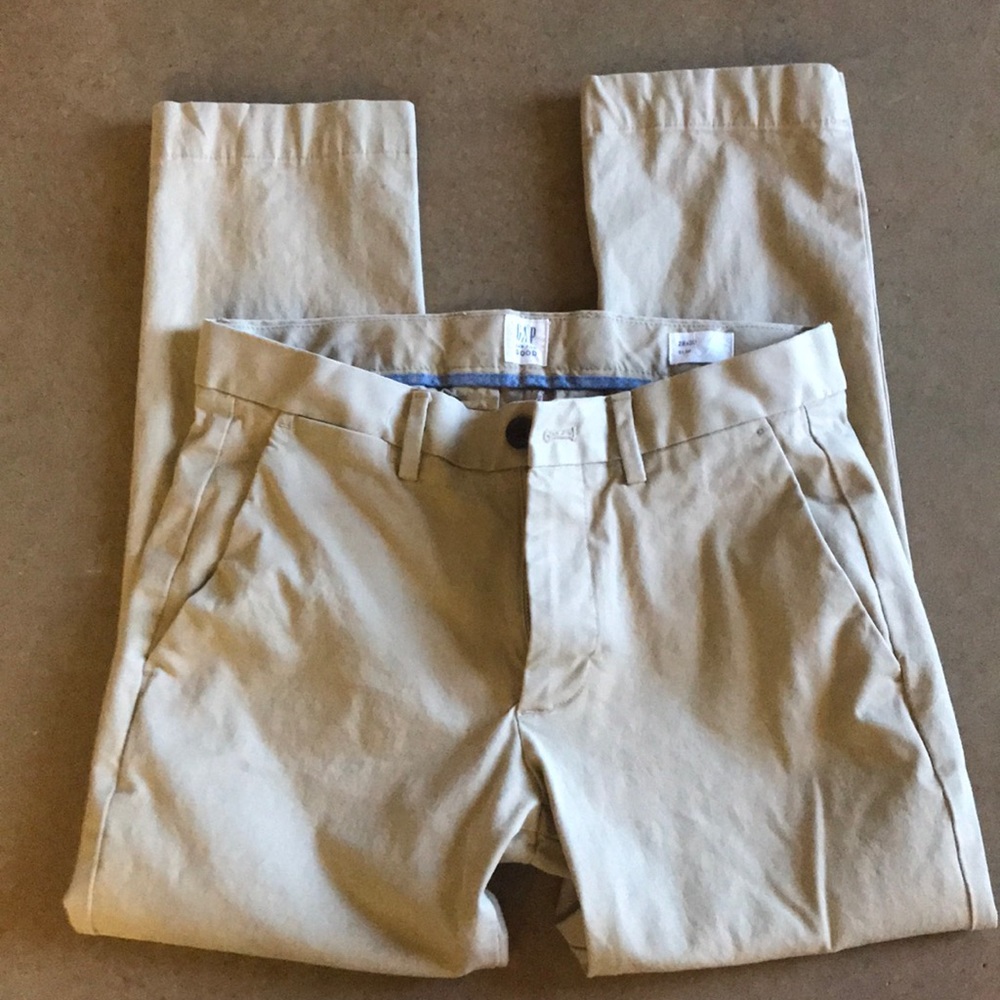Gap khakis